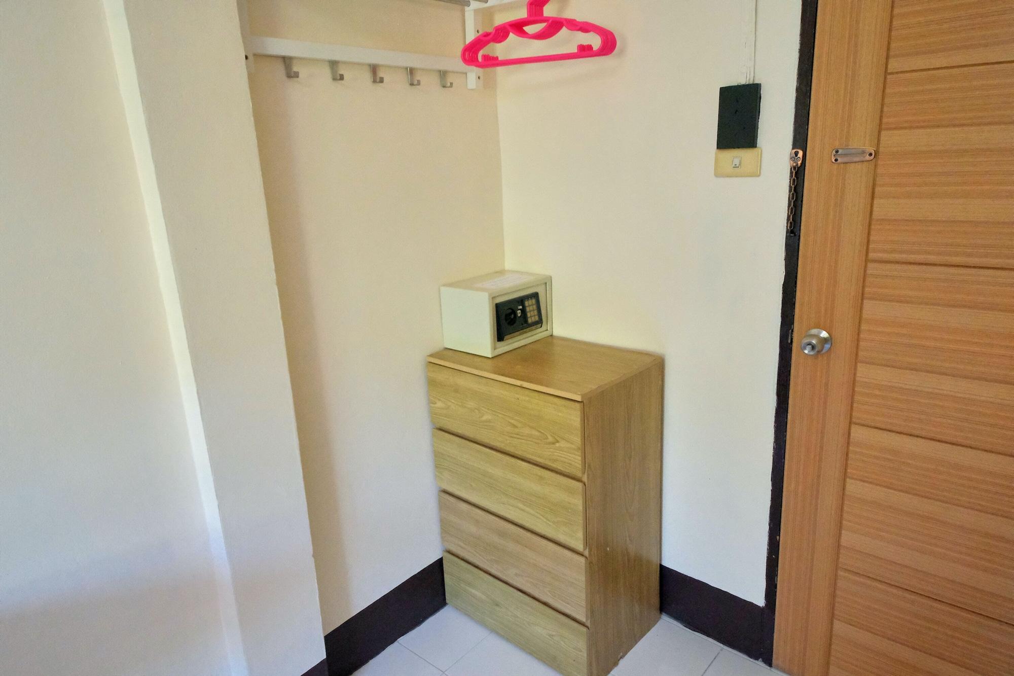 Pineapple Guesthouse Karon Ngoại thất bức ảnh