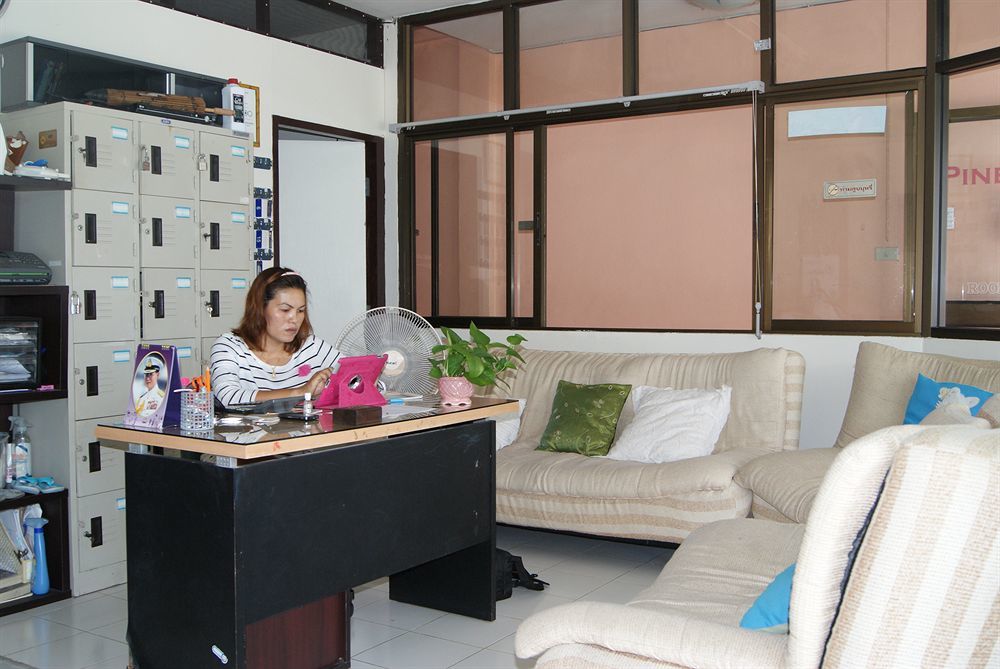 Pineapple Guesthouse Karon Ngoại thất bức ảnh