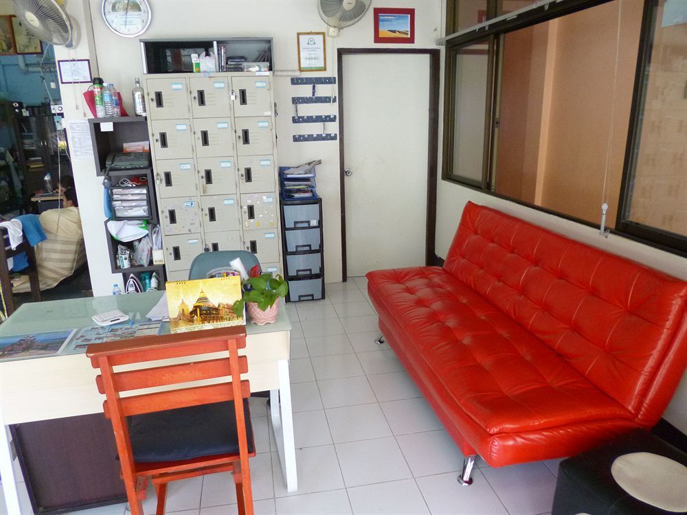 Pineapple Guesthouse Karon Ngoại thất bức ảnh