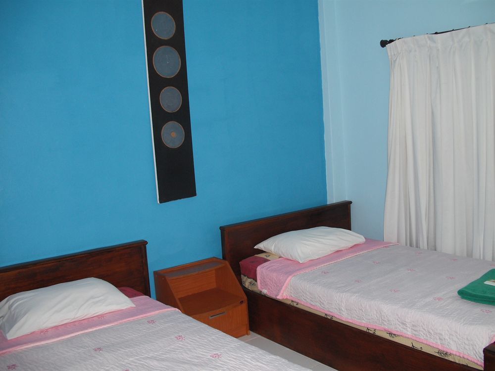 Pineapple Guesthouse Karon Ngoại thất bức ảnh